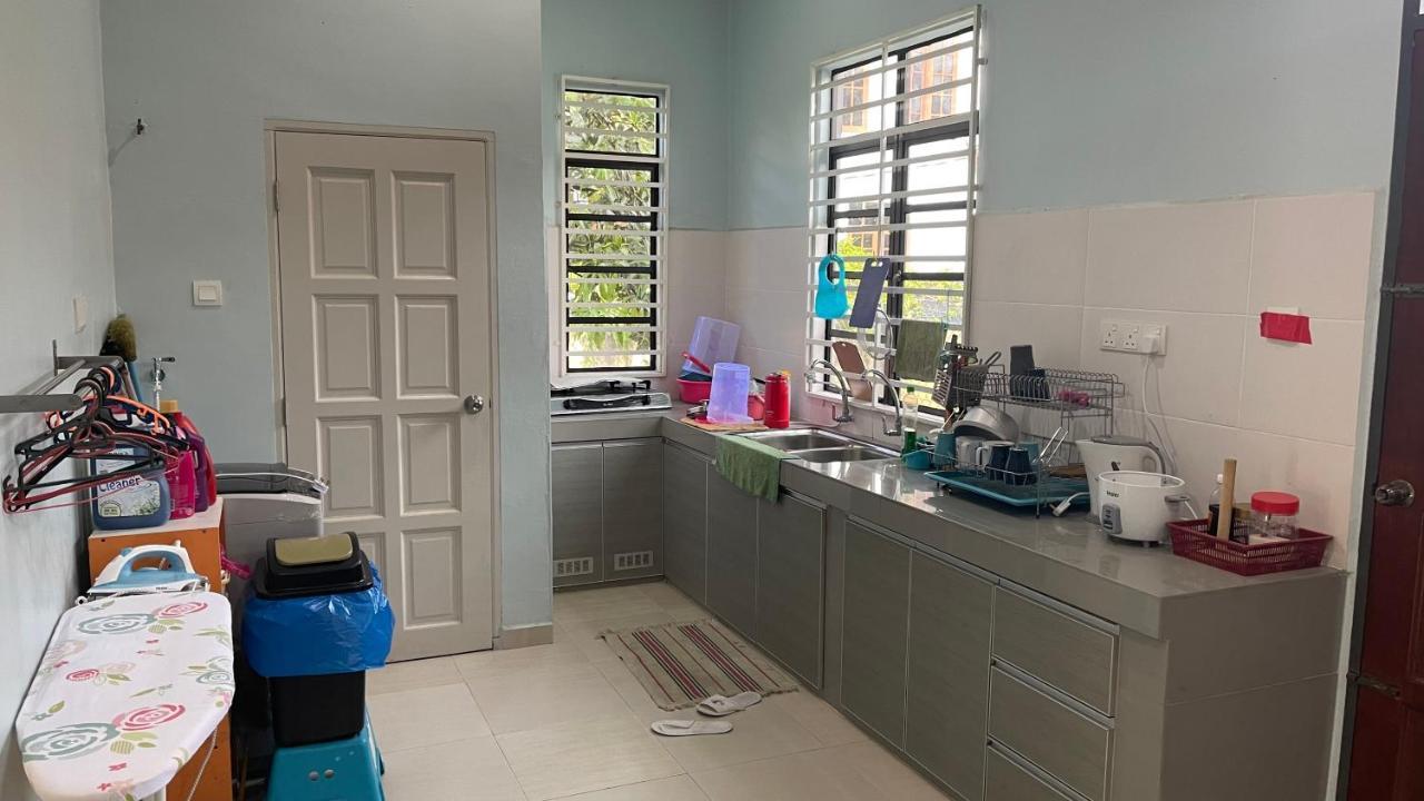 Nikmat Homestay Riyadh Kampong Tuan Mandak Exterior foto